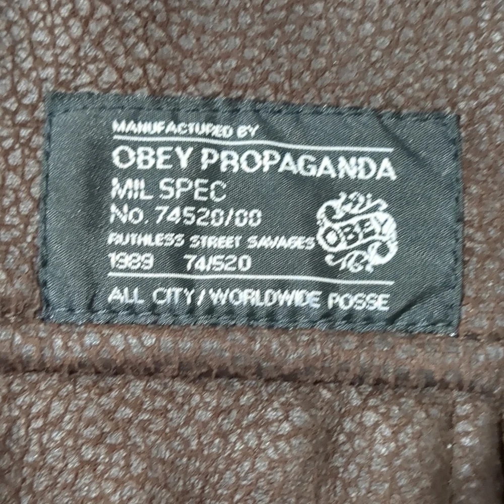 Obey faux suede chocolate brown Women’s coat with hidden hoodie Size L - Picture 8 of 10